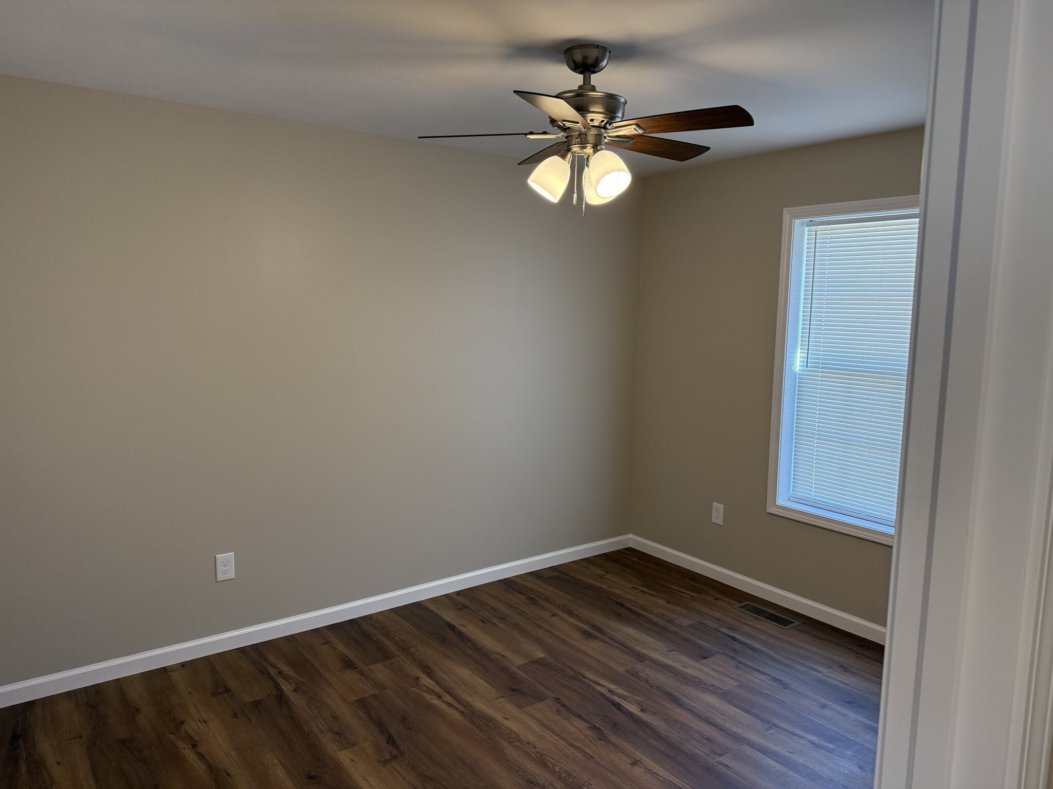 Building Photo - 105 Robins Way