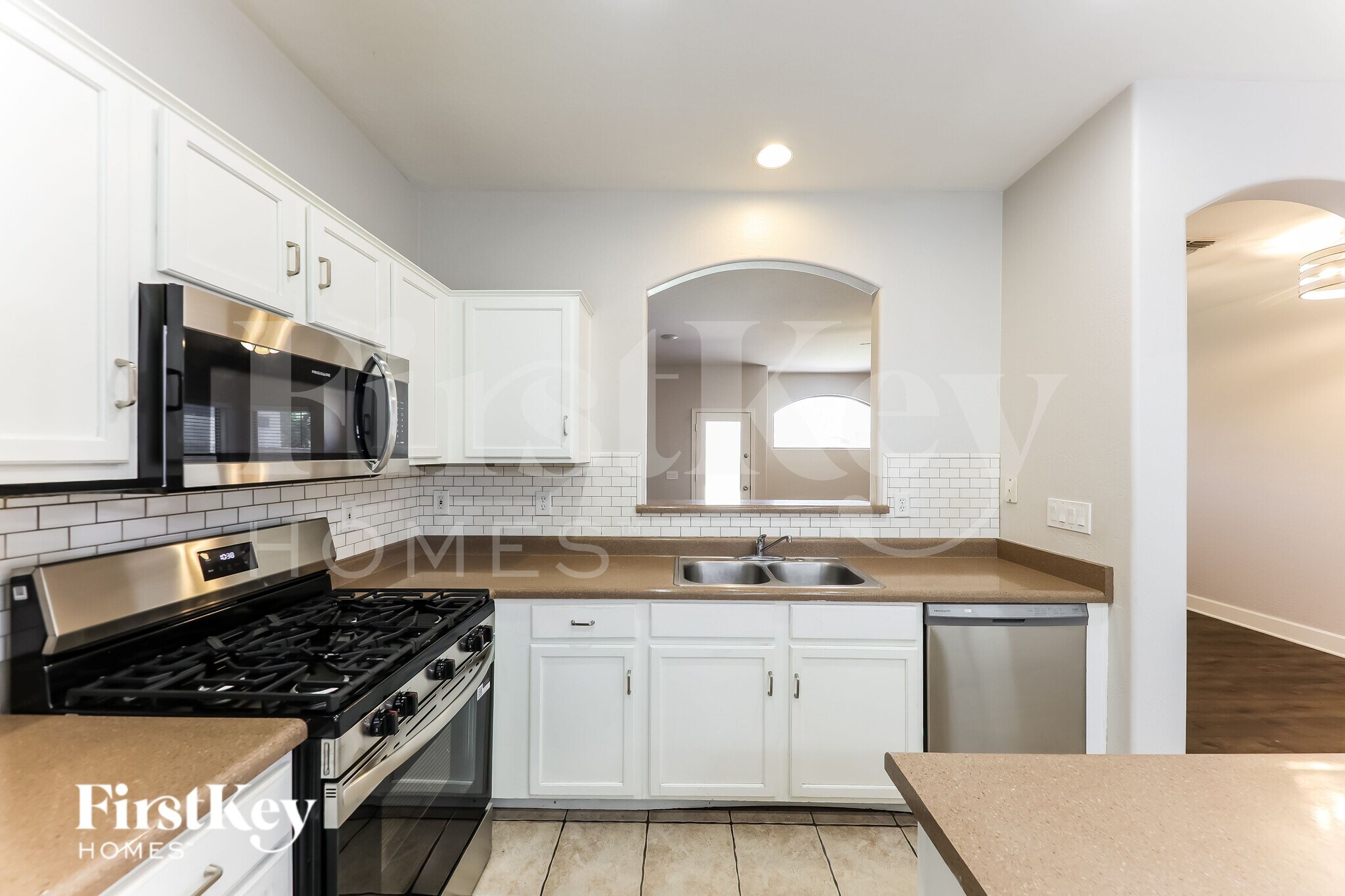 Building Photo - 13030 W Windrose Dr