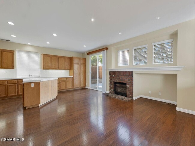 Building Photo - 3865 Angeline St