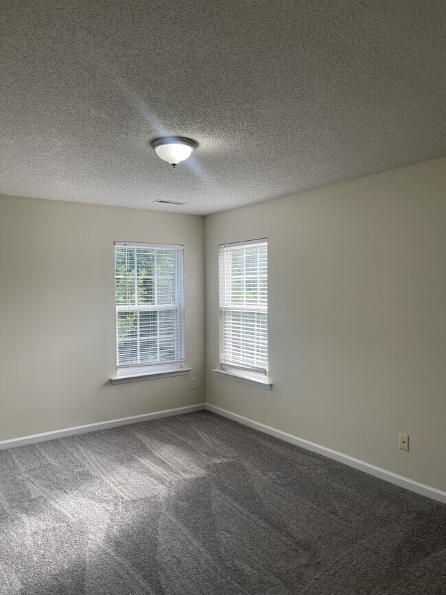 Building Photo - 3713 Single Leaf Cir