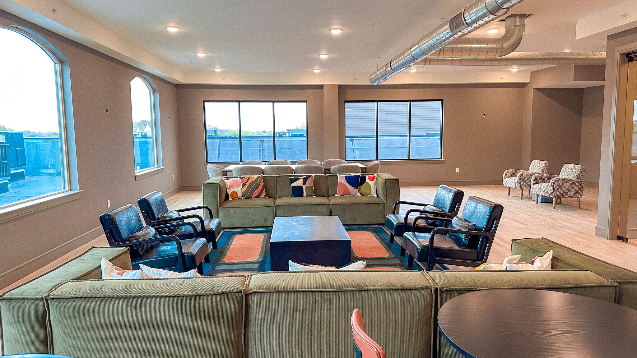Club Room - 215 Newark Pompton Tpke