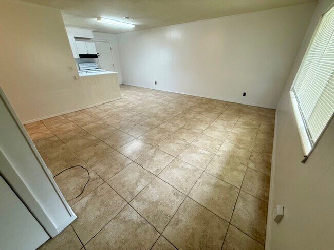 Building Photo - Applicants can take advantage of our new Security Deposit & Rent Programs.  Call our office for m...