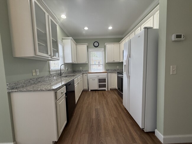 Building Photo - 101 Patrick Dr