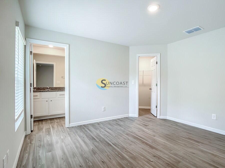 Building Photo - 10107 Tramore Ave