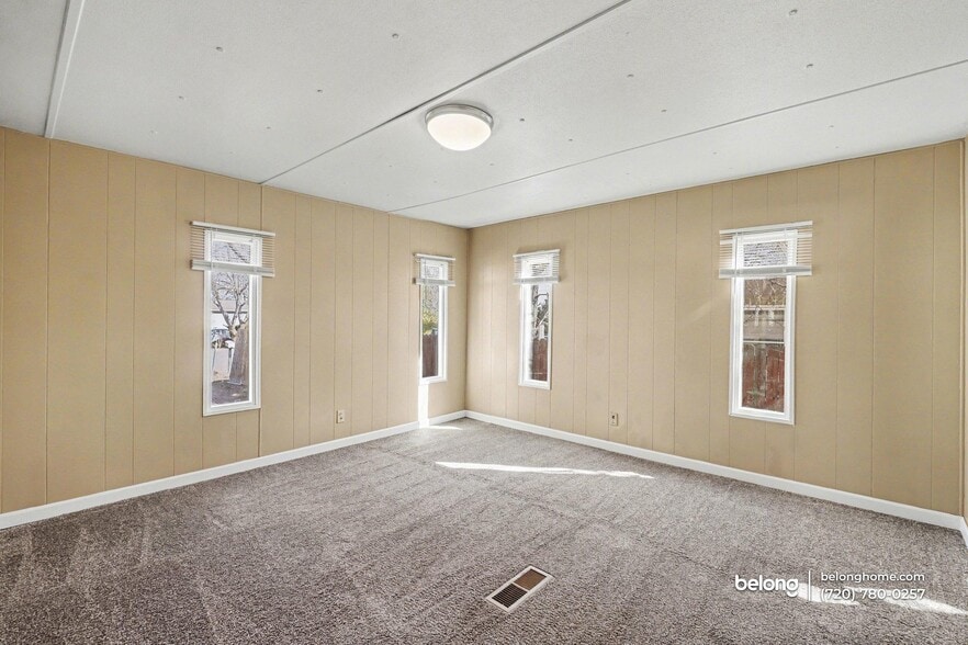 Building Photo - 3904 Glacier Dr