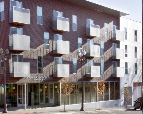 Building Photo - Lewis and Clark Plaza