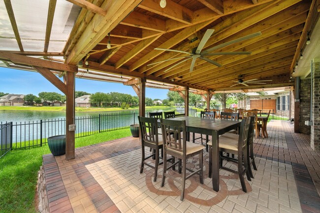 Building Photo - 25218 Lockspur Dr