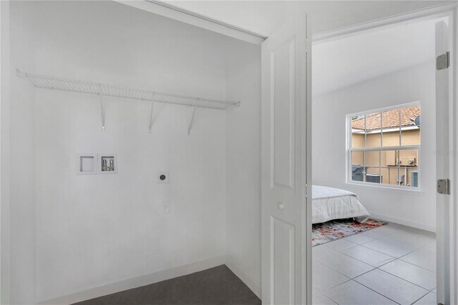 Building Photo - 1563 Cumin Dr