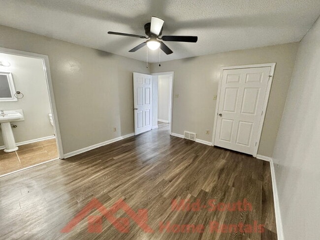 Building Photo - 7312 Countryside Road