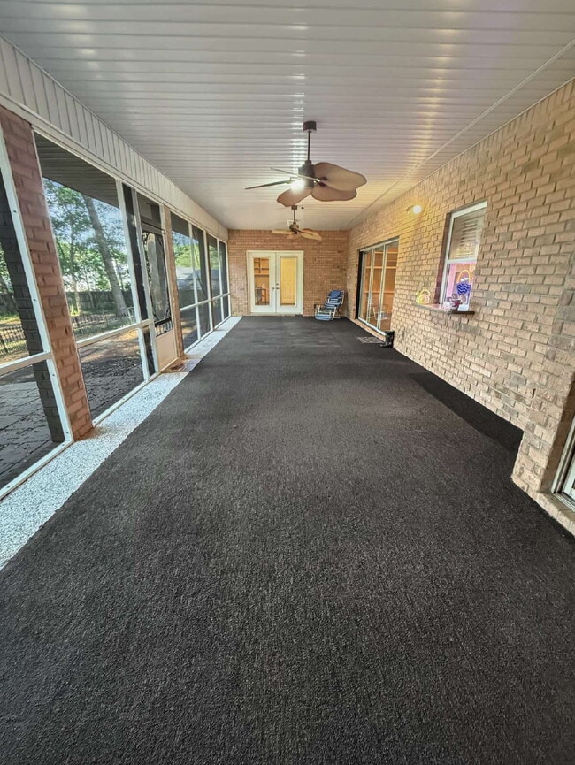 Building Photo - Now $2,395 – Spacious, Established Home with Room to Breathe