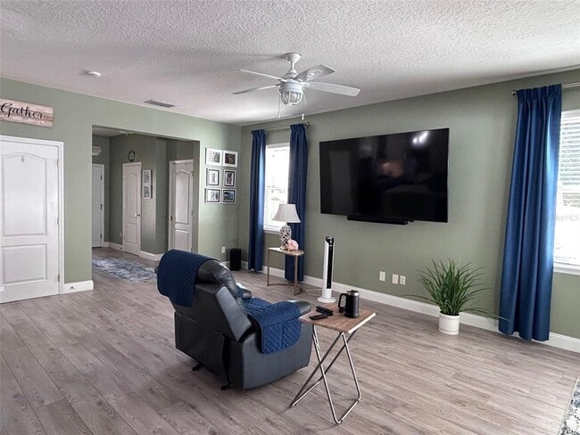 Building Photo - 1013 Flagstone Ct