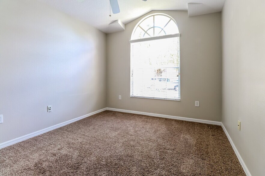 Building Photo - 9042 Egret Cove Cir