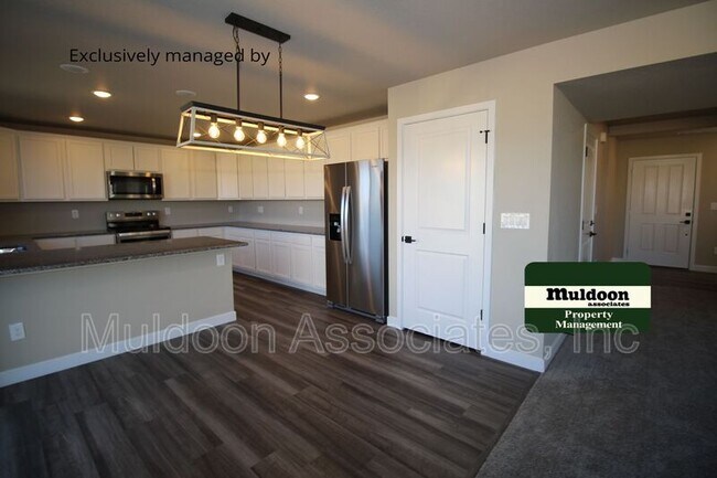 Building Photo - 10466 Luneth Dr