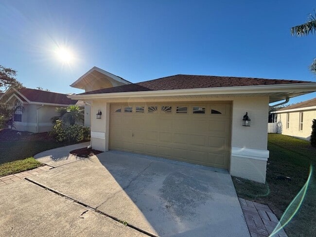 Building Photo - Pool Home in 7-Hills