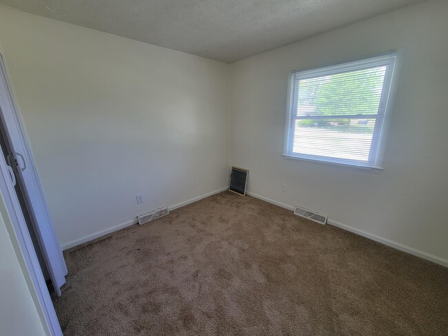 Building Photo - 2653 Twinbrooke Ln