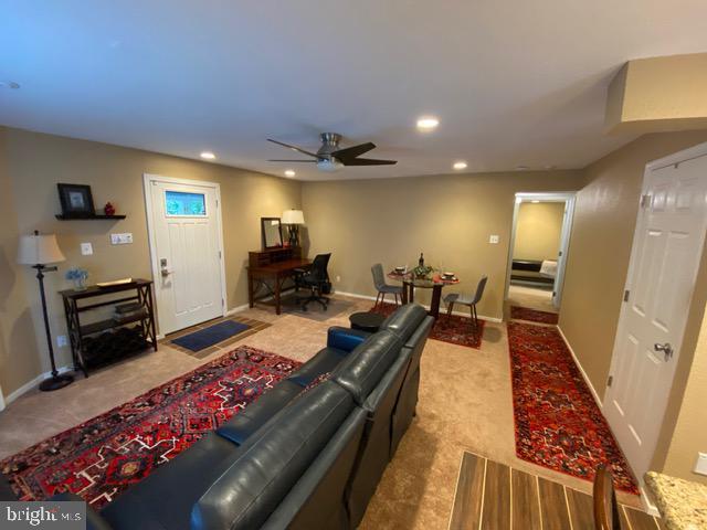 Building Photo - 8613 Brandt Pl