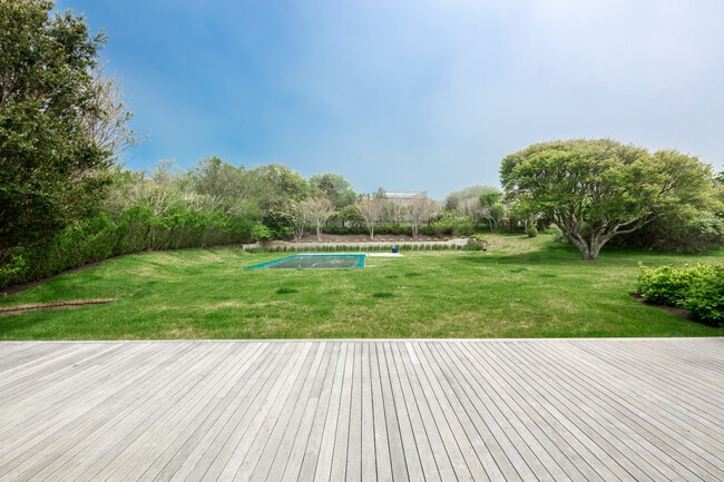 Building Photo - 43 Surfside Ave