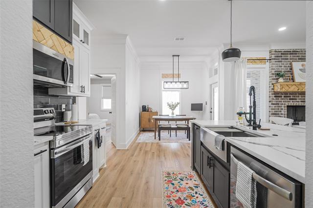 Building Photo - 17172 Mary Martin Dr