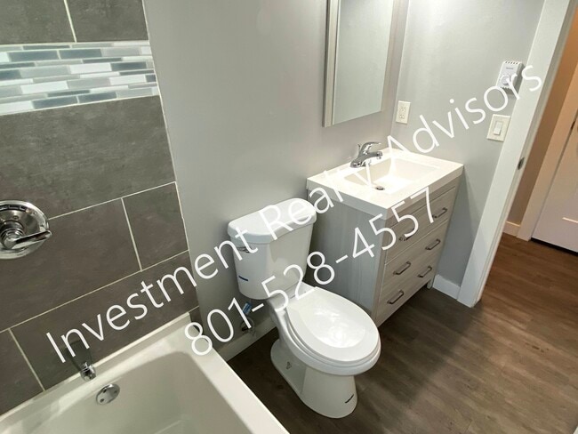 Building Photo - 1134 E 500 S