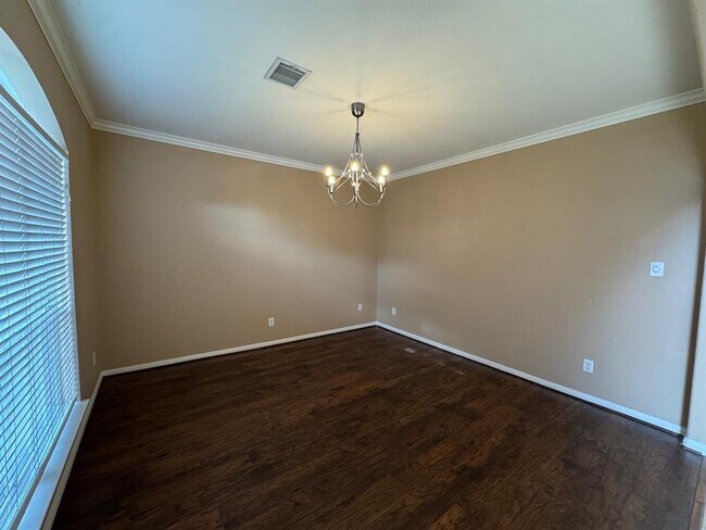Building Photo - 24423 Hampton Lakes Dr