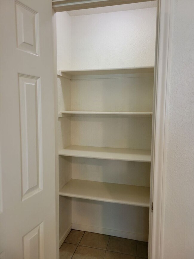 Building Photo - Newly Remodeled 4 BR 2 Bath Next to Harker Heights Community Park!