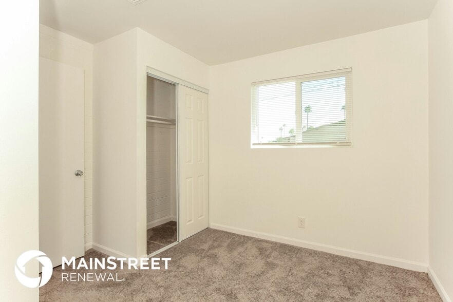 Building Photo - 8017 N 38th Ave