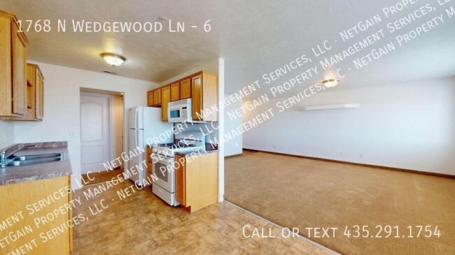 Building Photo - 1768 N Wedgewood Ln