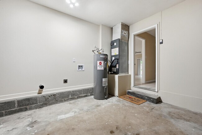 Building Photo - 644 Caribbean Way