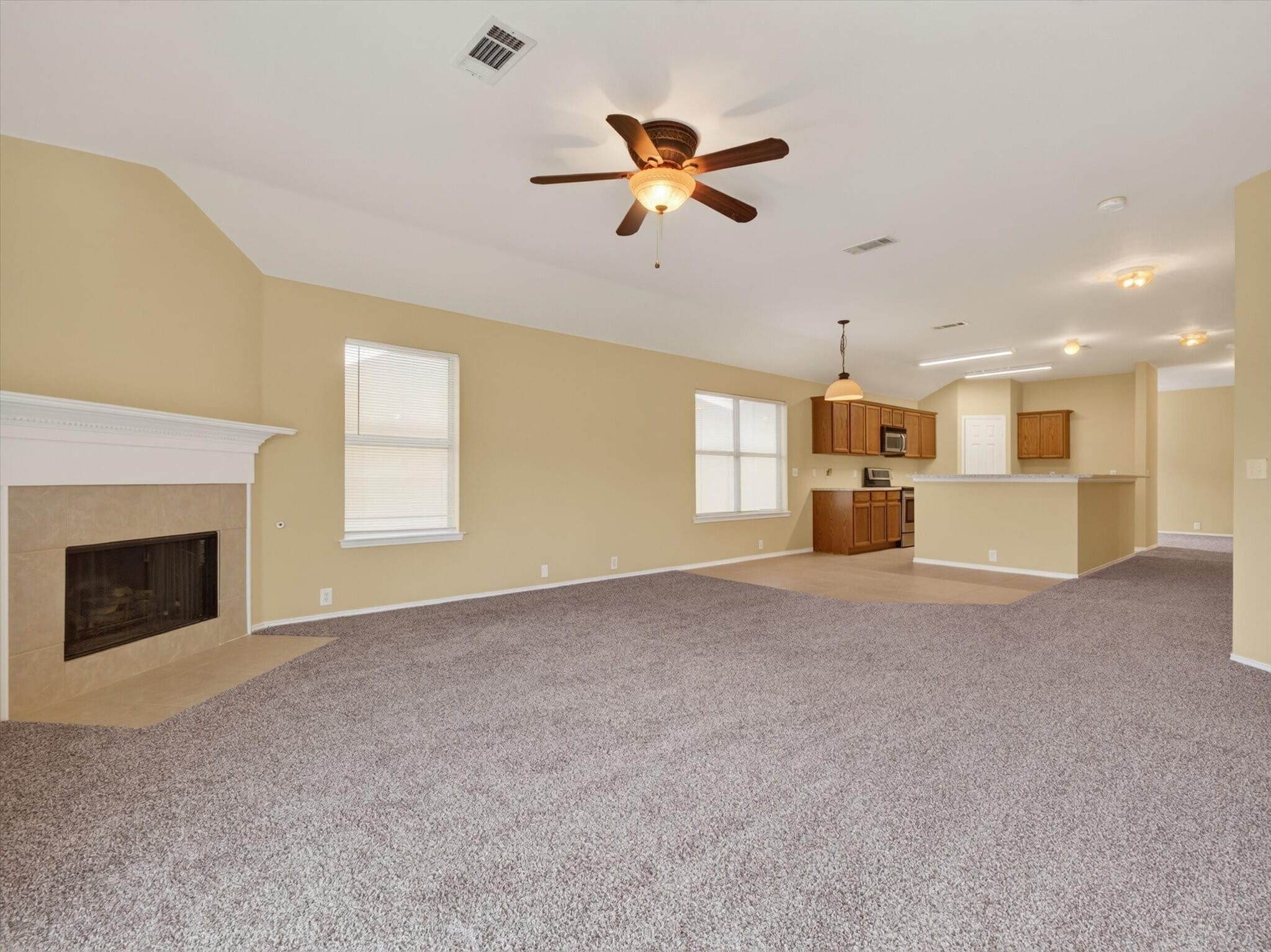 Building Photo - 3004 Sawgrass Dr