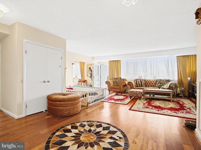 Building Photo - 5501 Seminary Rd