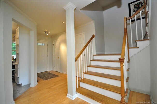 Building Photo - 93 Litchfield Ponds Dr