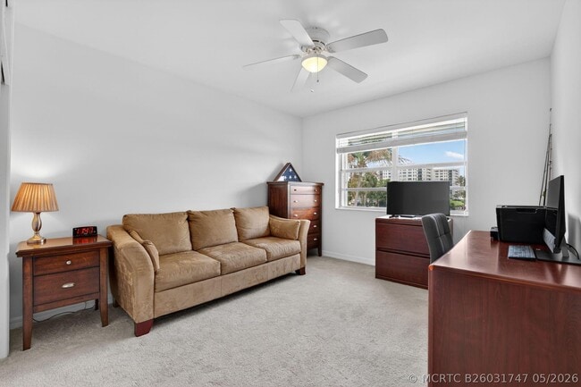 Building Photo - 1021 Hillsboro Mile