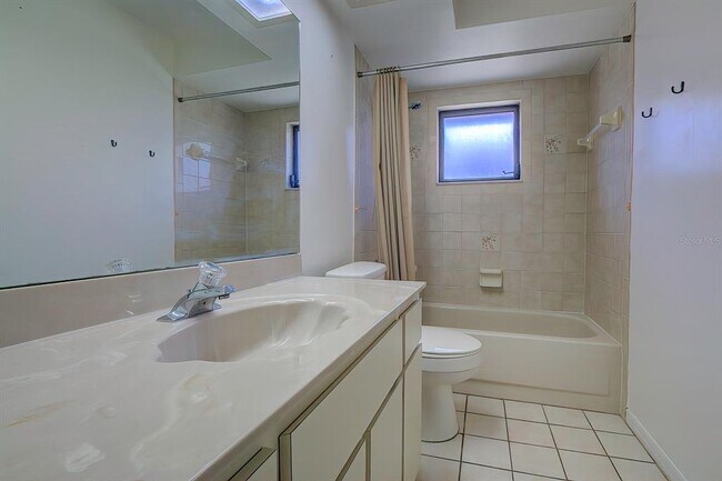 Building Photo - 8992 Hernando Way