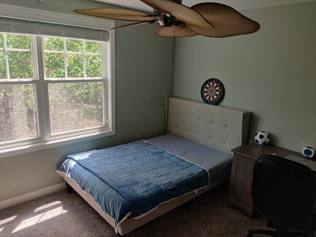 Building Photo - 311 Plank Bridge Way