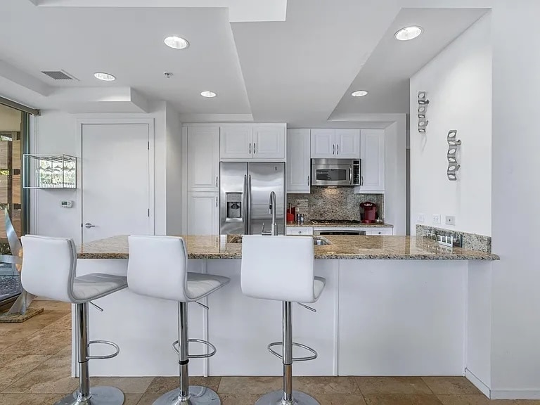 Kitchen - 7137 E Rancho Vista Dr