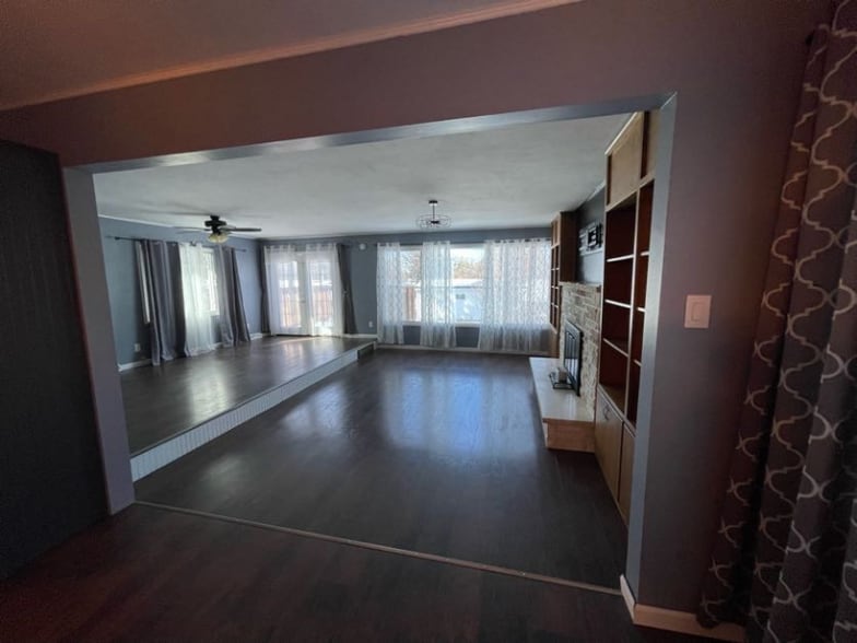 Building Photo - 618 Doris Dr