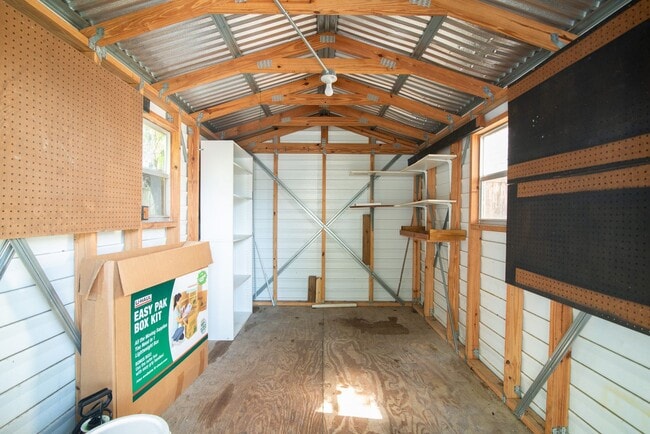 Building Photo - 1101 Scheidel Ct