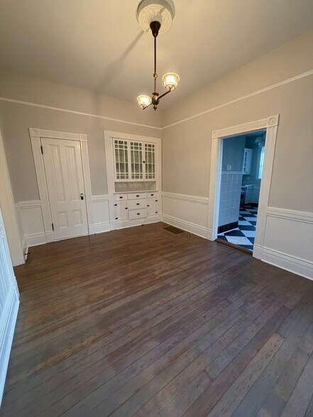 Building Photo - 3342 22nd St