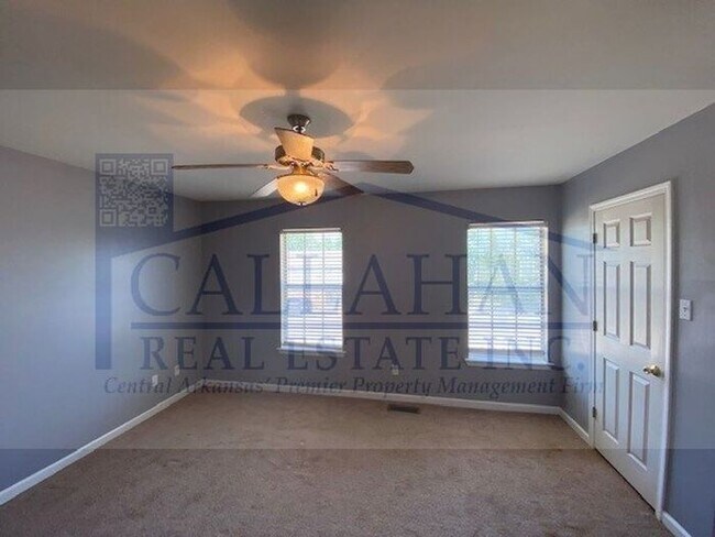 Building Photo - Sherwood 2 Bedroom Townhome