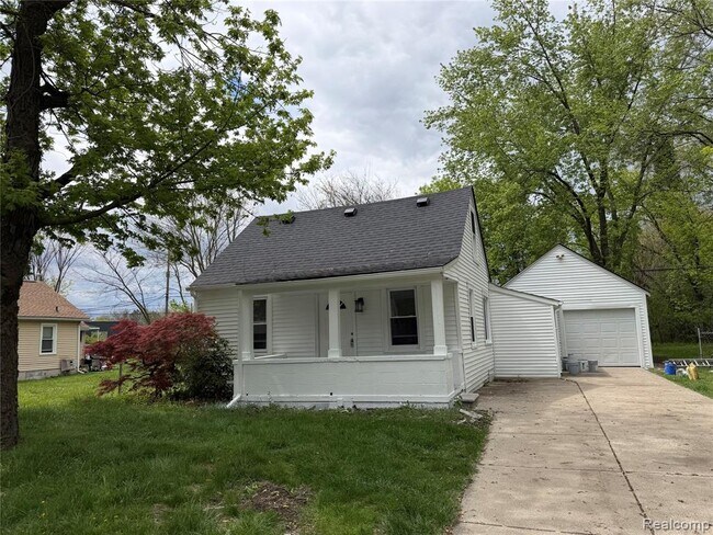 Building Photo - 21631 Colgate St