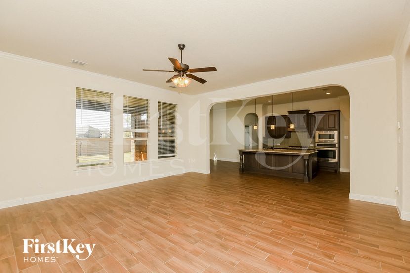 Building Photo - 15229 Holly Bay Ct