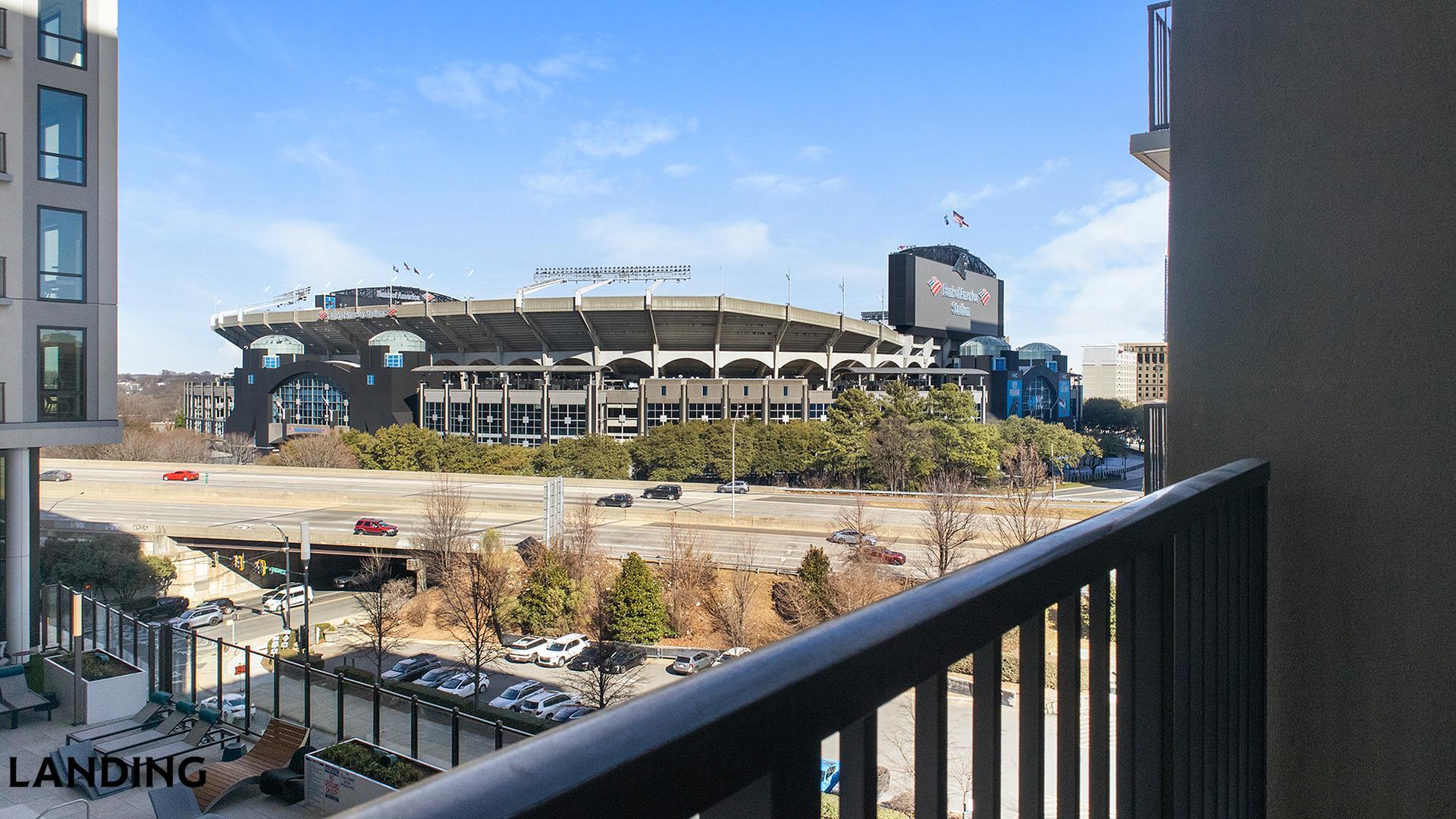 Building Photo - 1007 S Mint St