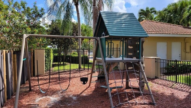 Building Photo - 1764 Pierside Cir