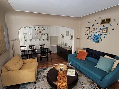 Building Photo - 5211 Julian St