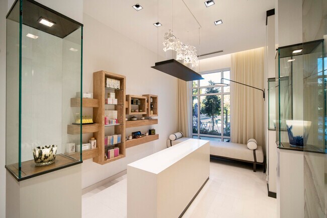 Building Photo - 7943 Talavera Pl