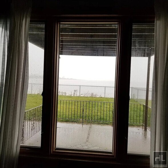 Building Photo - LITTLEFIELD AVENUE