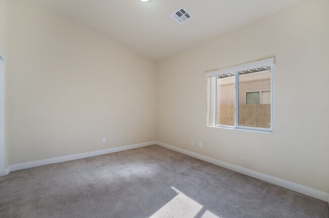 Building Photo - Charming Home with 2 Primary Bedrooms with...