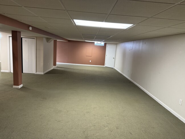 Building Photo - 49 Harvard Rd