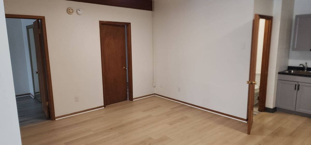 Building Photo - 311 Division St