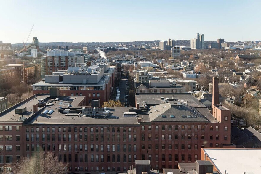 Building Photo - 425 Massachusetts Ave